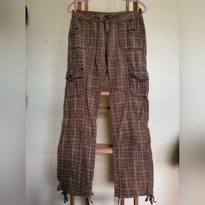 UnionBay low-rise brown plaid cargo pants